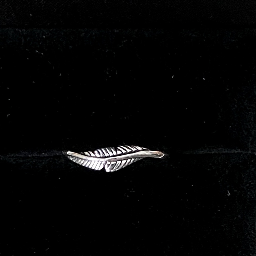 Silver Feather ring - Picture 2 of 4